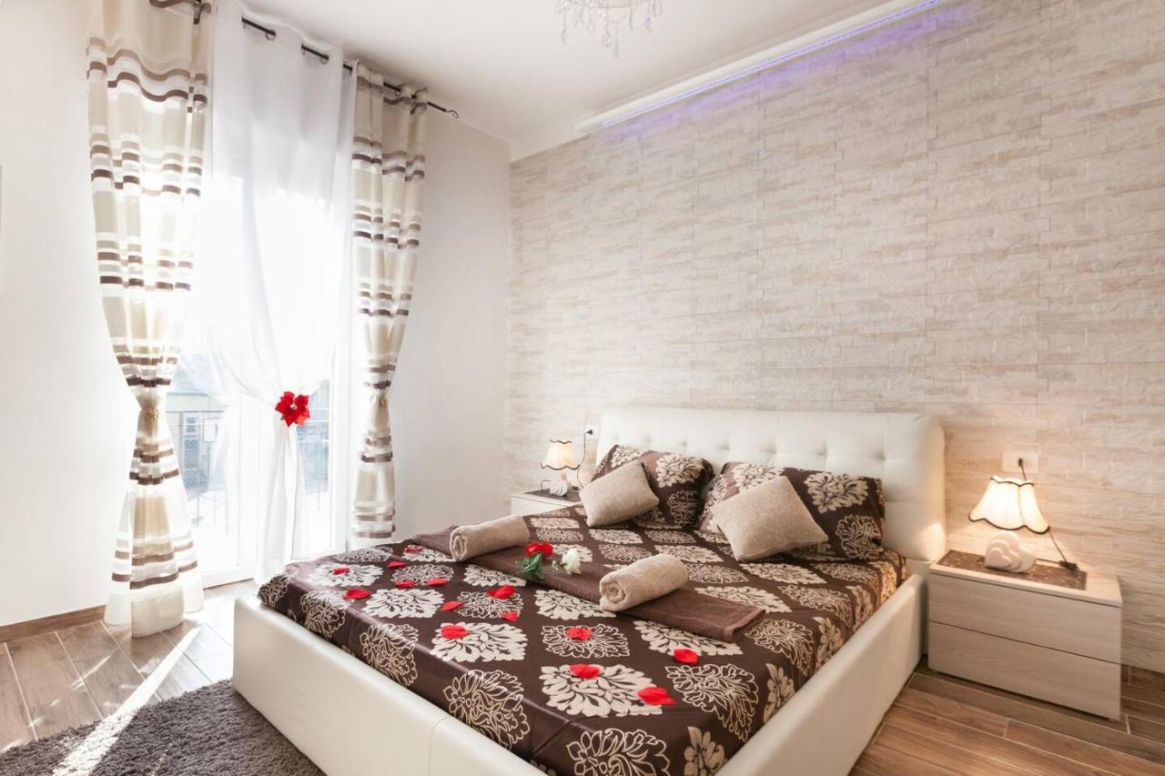Residenza Larissa Luxury 1 Appartement Verona Buitenkant foto